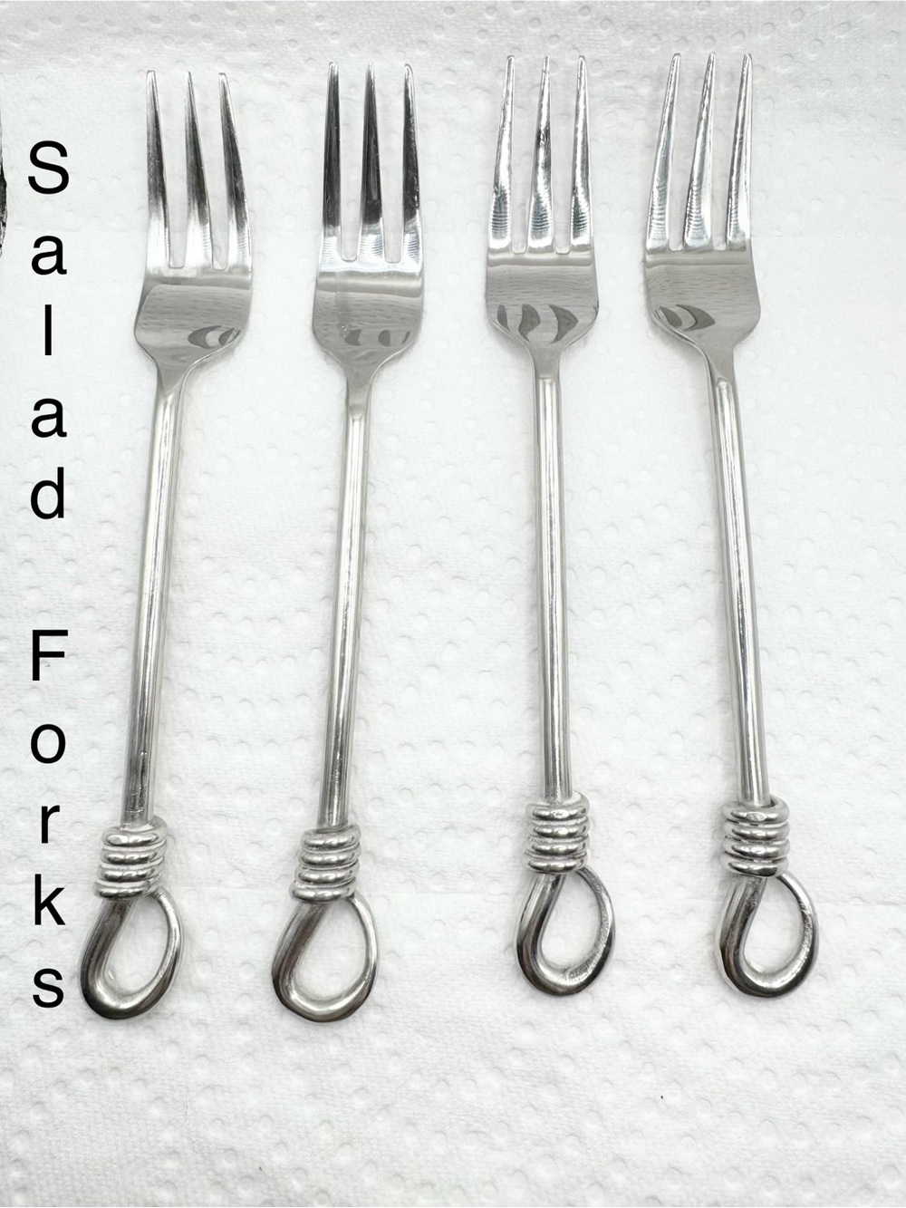 Gourmet Settings Twist 18/10 Stainless Steel Flatware 20 Piece Set - Picture 11 of 16
